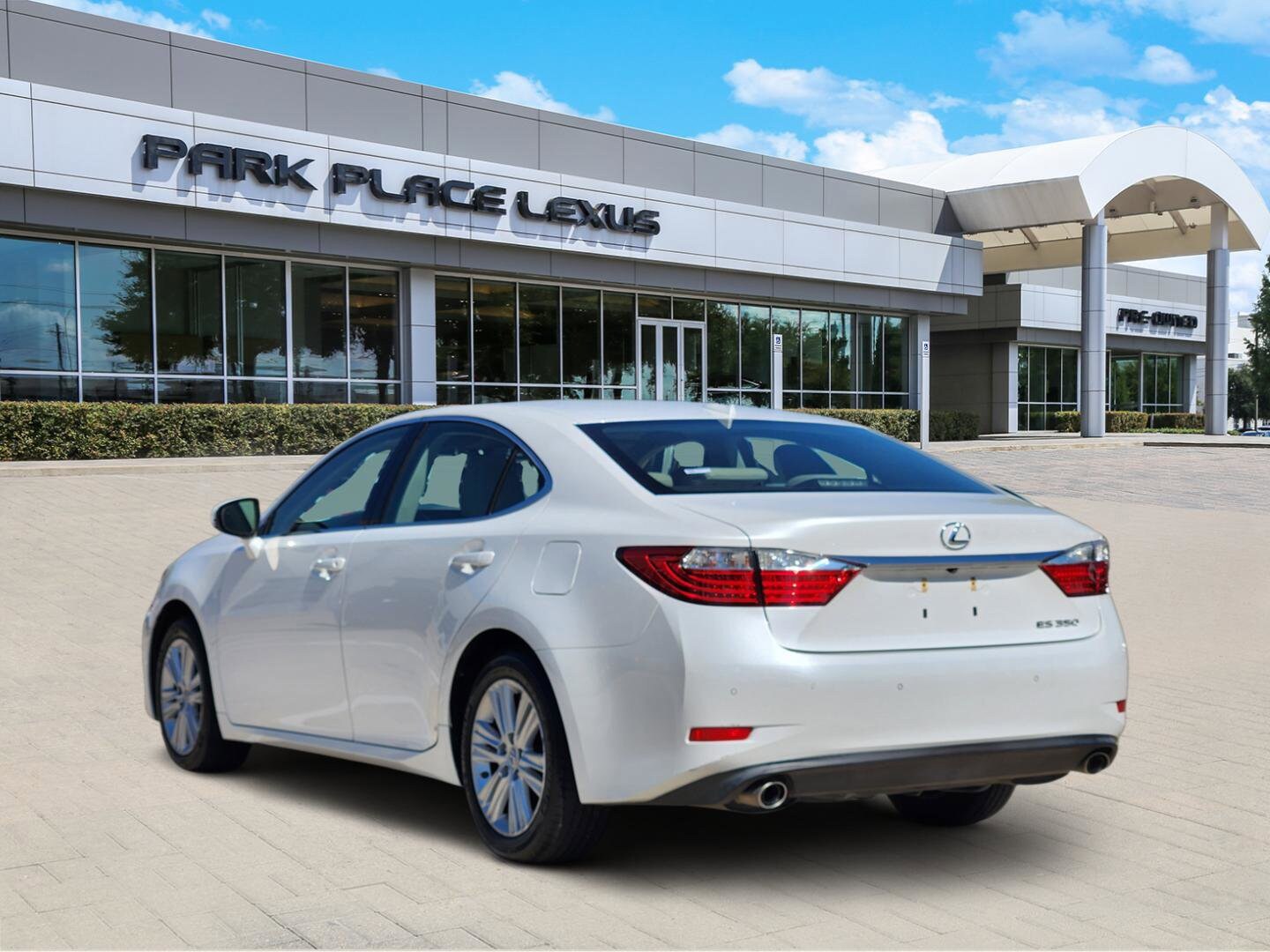 2015 Lexus ES 350 Luxury photo 4