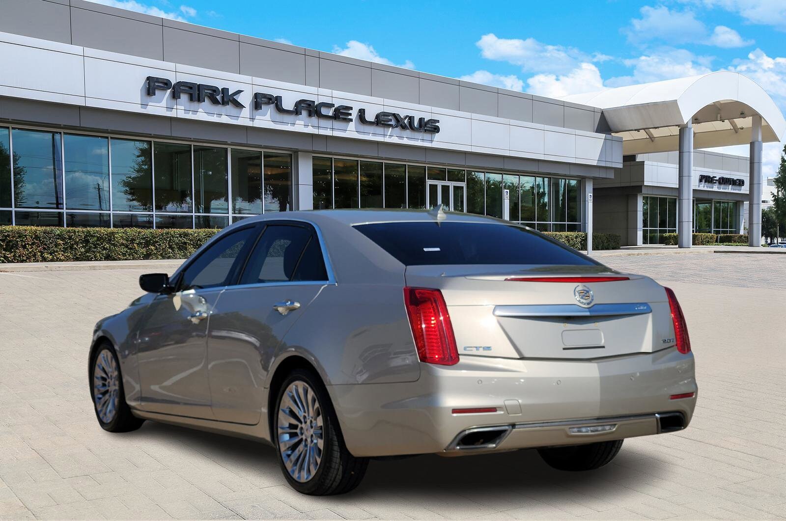 2014 Cadillac CTS Luxury Sedan photo 3