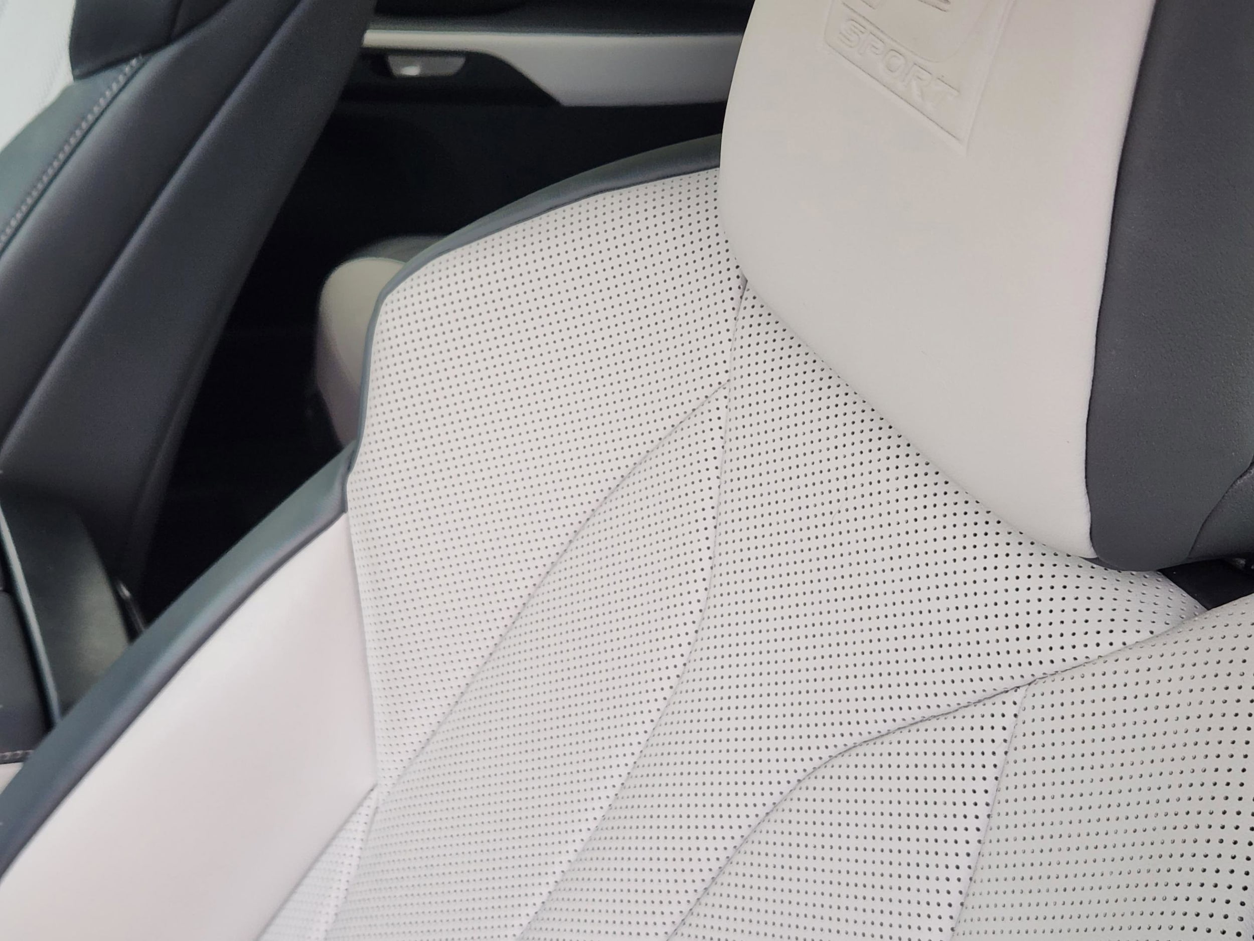 2024 Lexus TX Hybrid 500h - Photo 29
