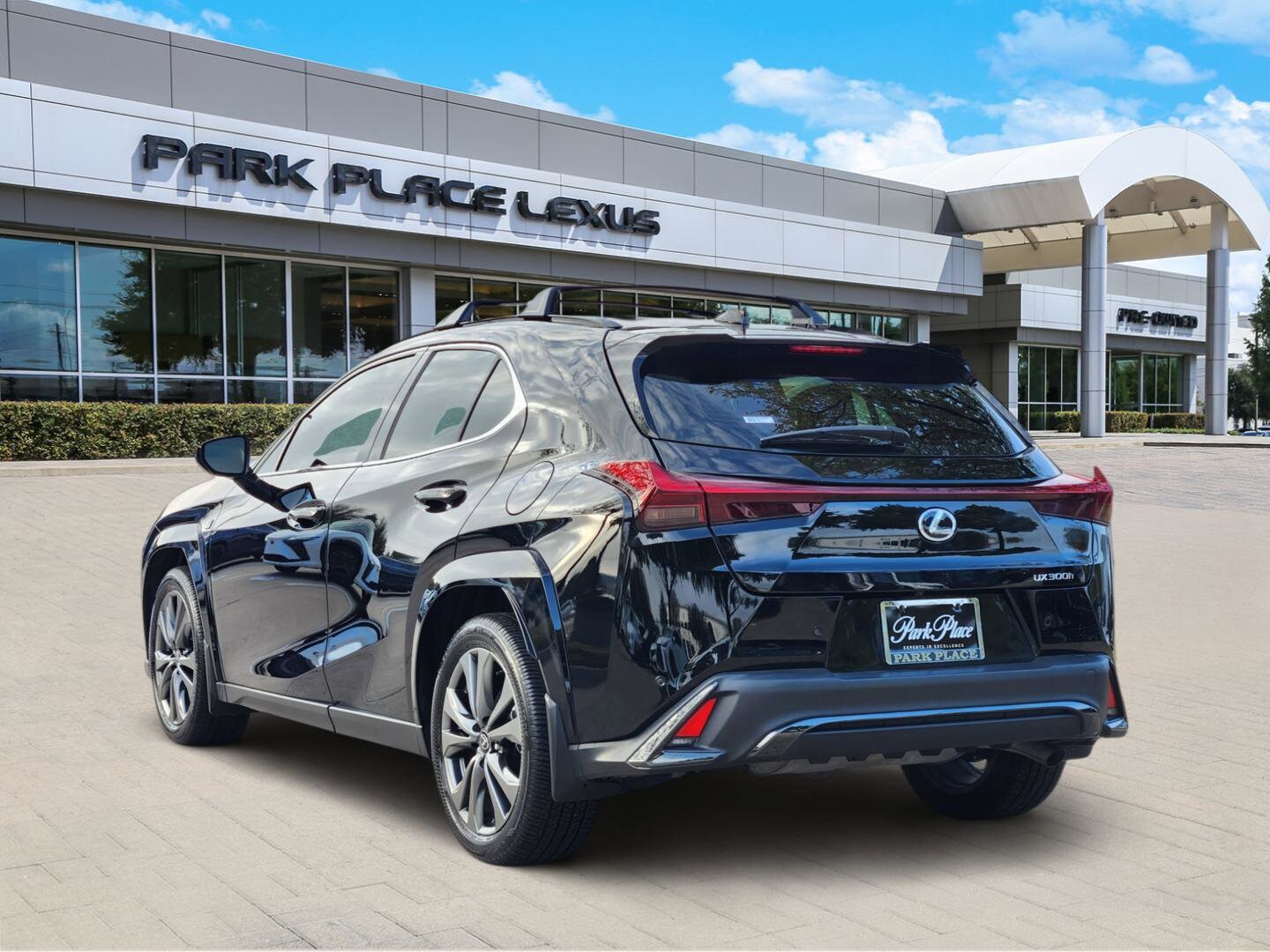 2025 Lexus UX F SPORT Handling photo 4