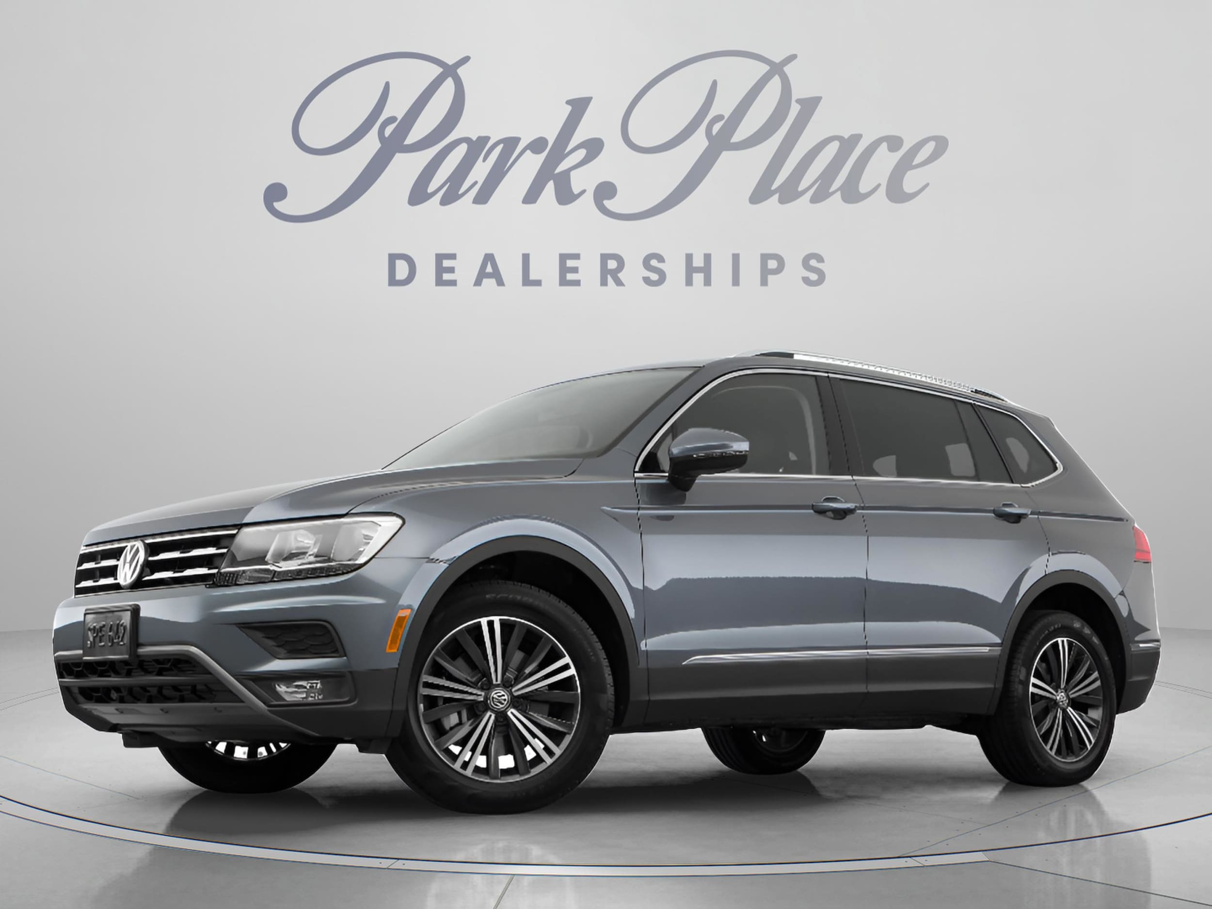 2018 Volkswagen Tiguan 2.0T SE 4Motion's photo