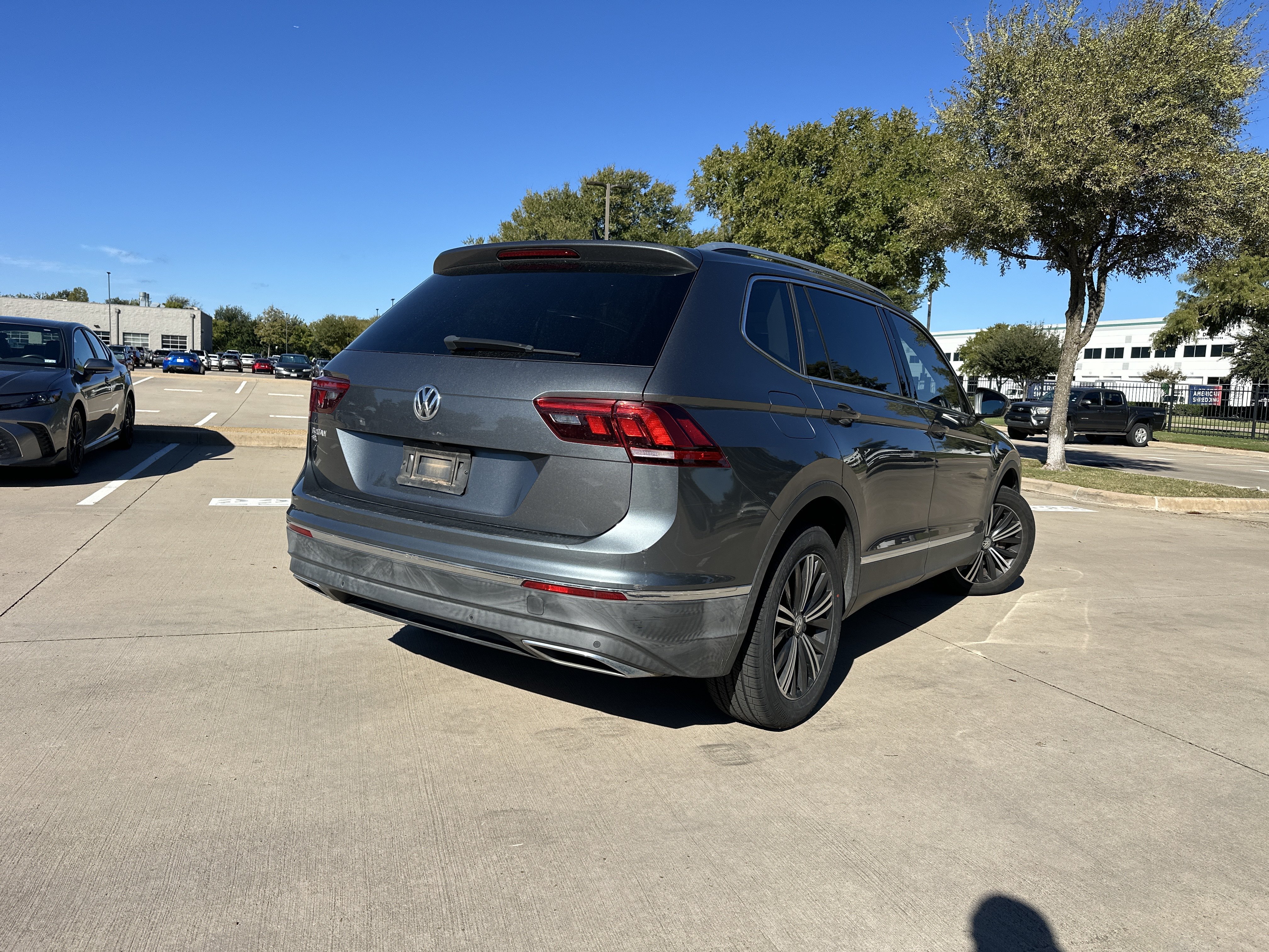 Used 2019 Volkswagen Tiguan 2.0T SEL SUV