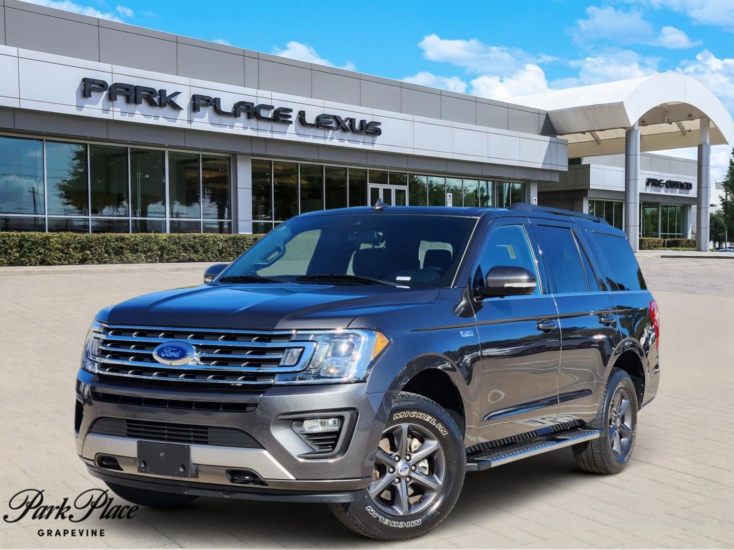 2021 Ford Expedition XLT's photo