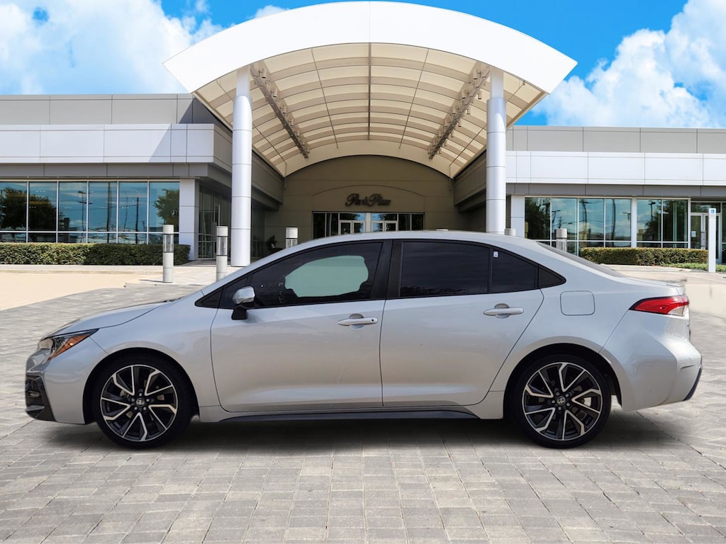 Used 2022 Toyota Corolla SE Sedan
