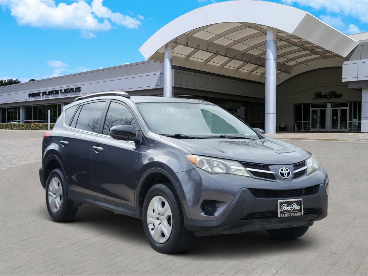 Used 2015 Toyota RAV4 LE with VIN JTMZFREVXFD063459 for sale in Grapevine, TX