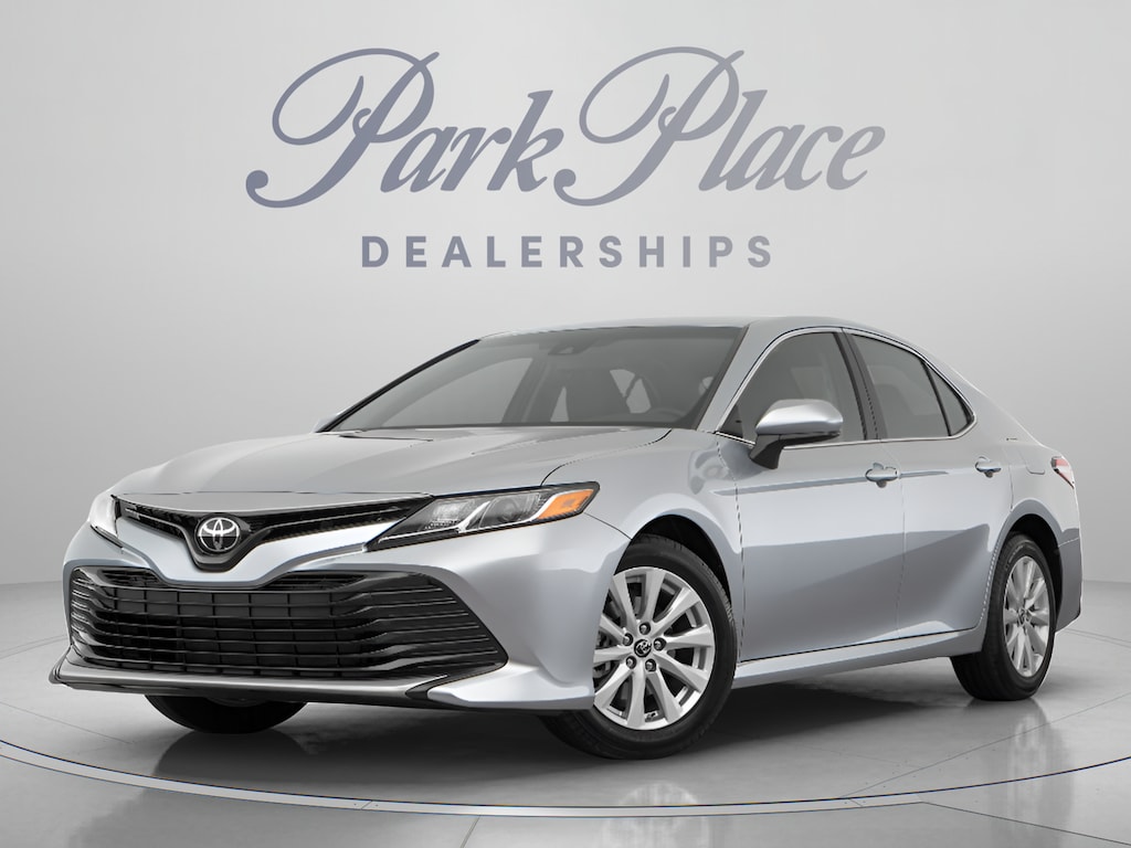 Used 2018 Toyota Camry LE Sedan