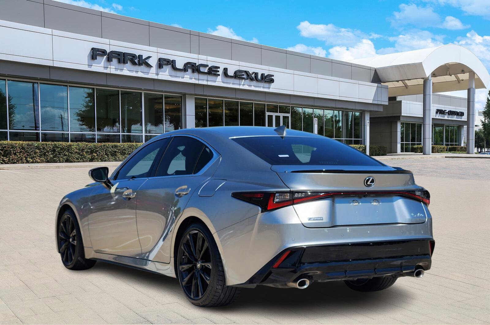2021 Lexus IS 350 F SPORT photo 4