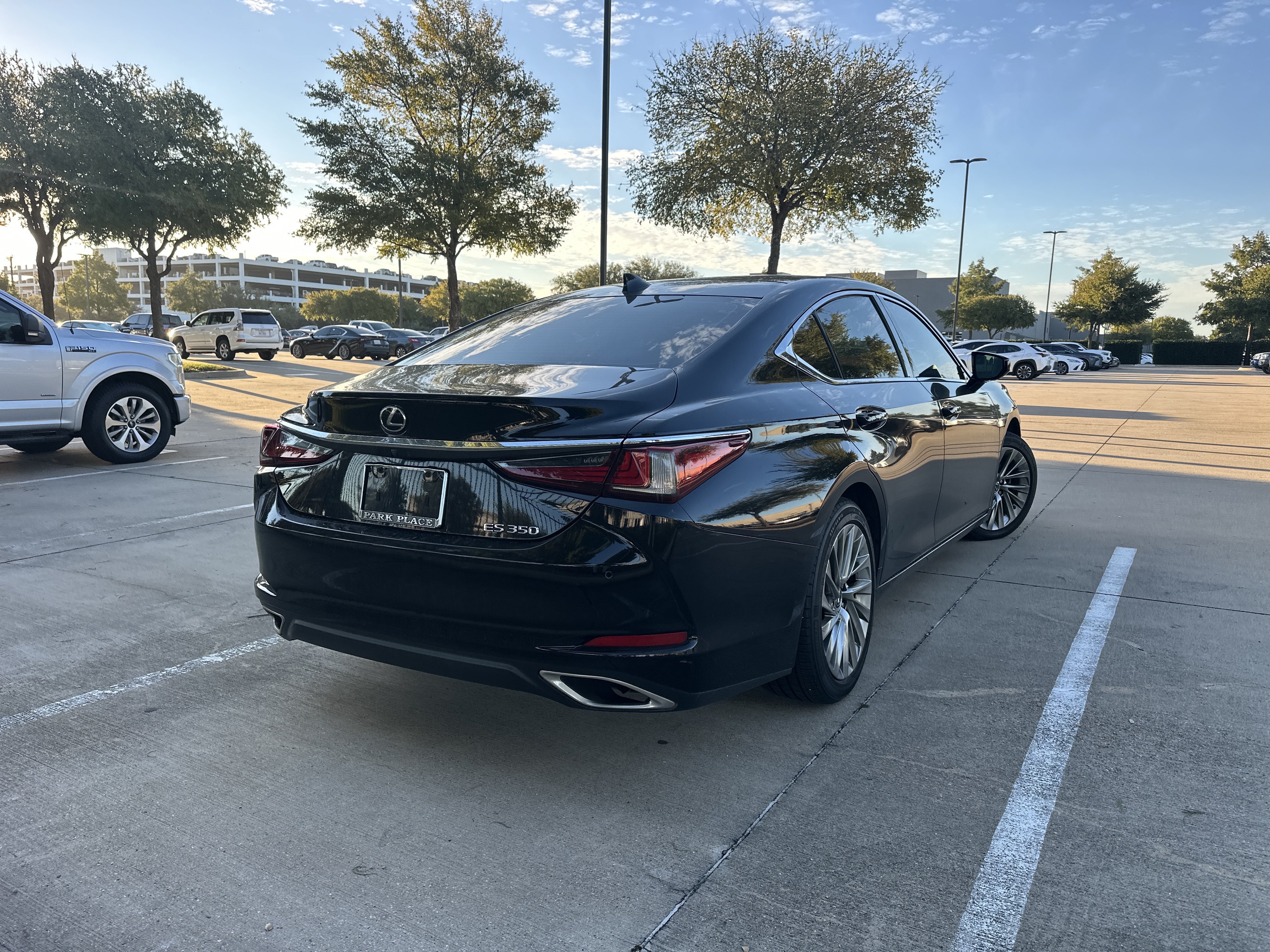 Used 2019 Lexus ES 350 Ultra Luxury Sedan
