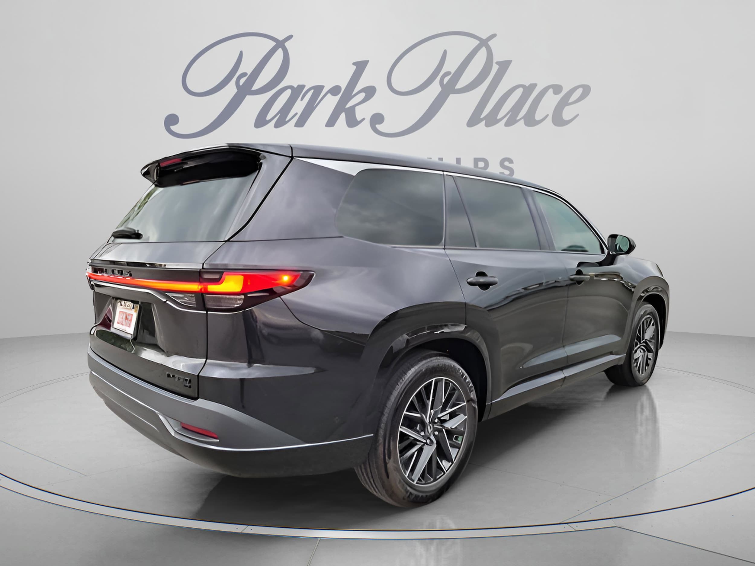 2025 Lexus TX Premium - Photo 4
