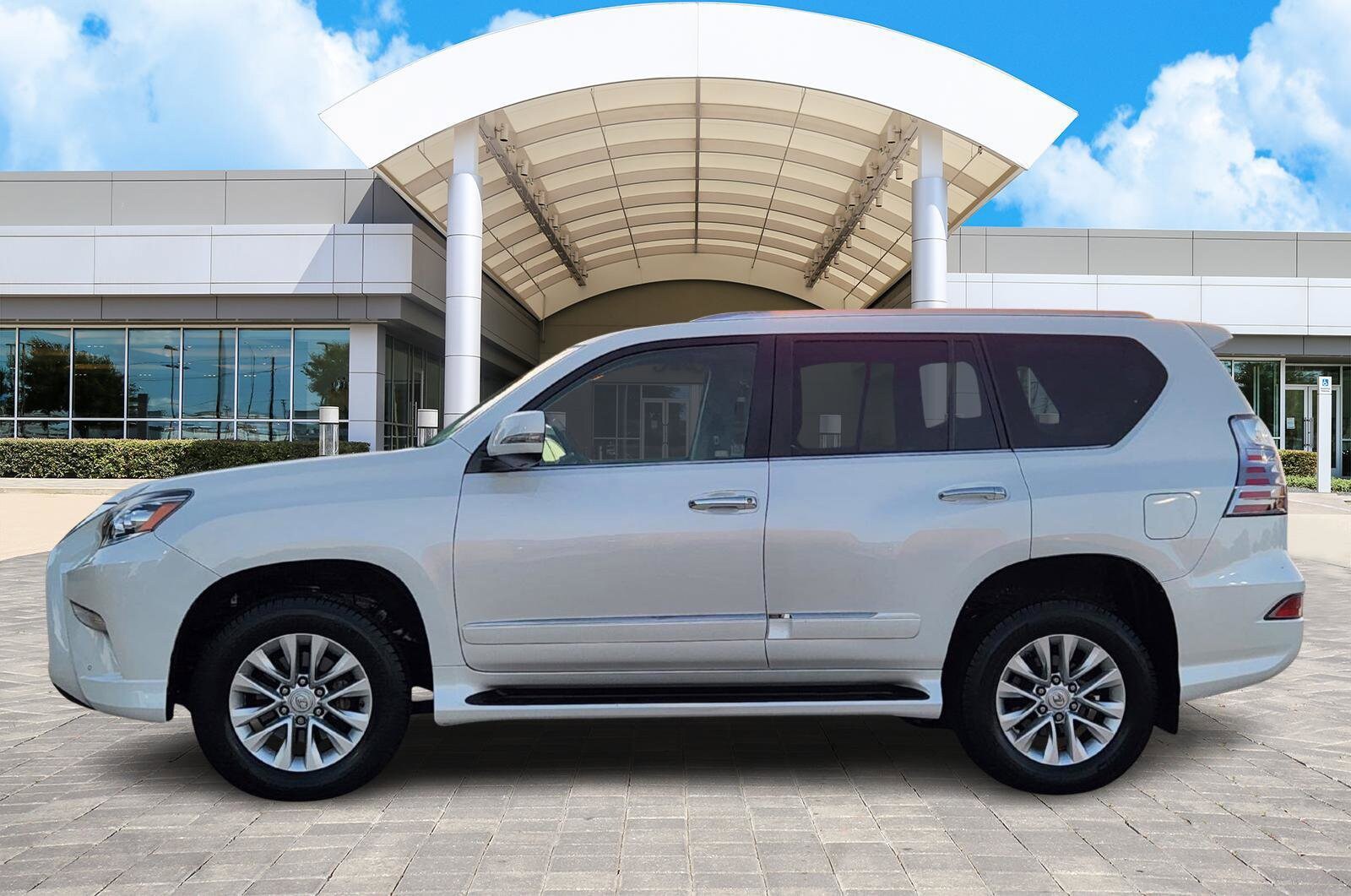 2016 Lexus GX 460 Premium photo 3