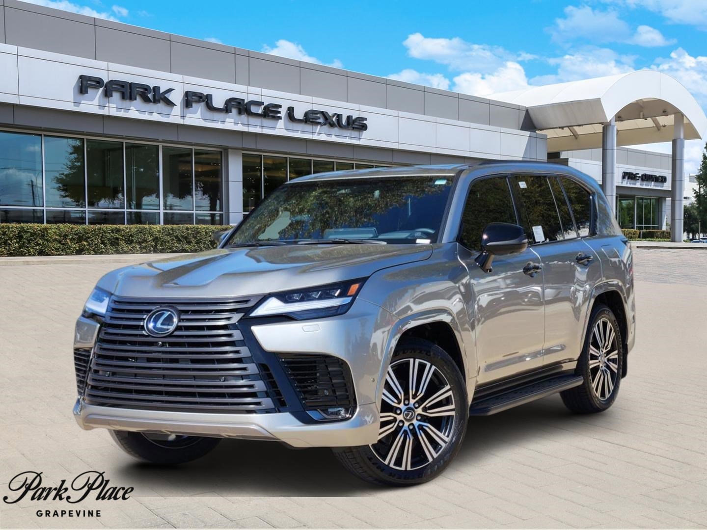 2025 Lexus LX Luxury's photo