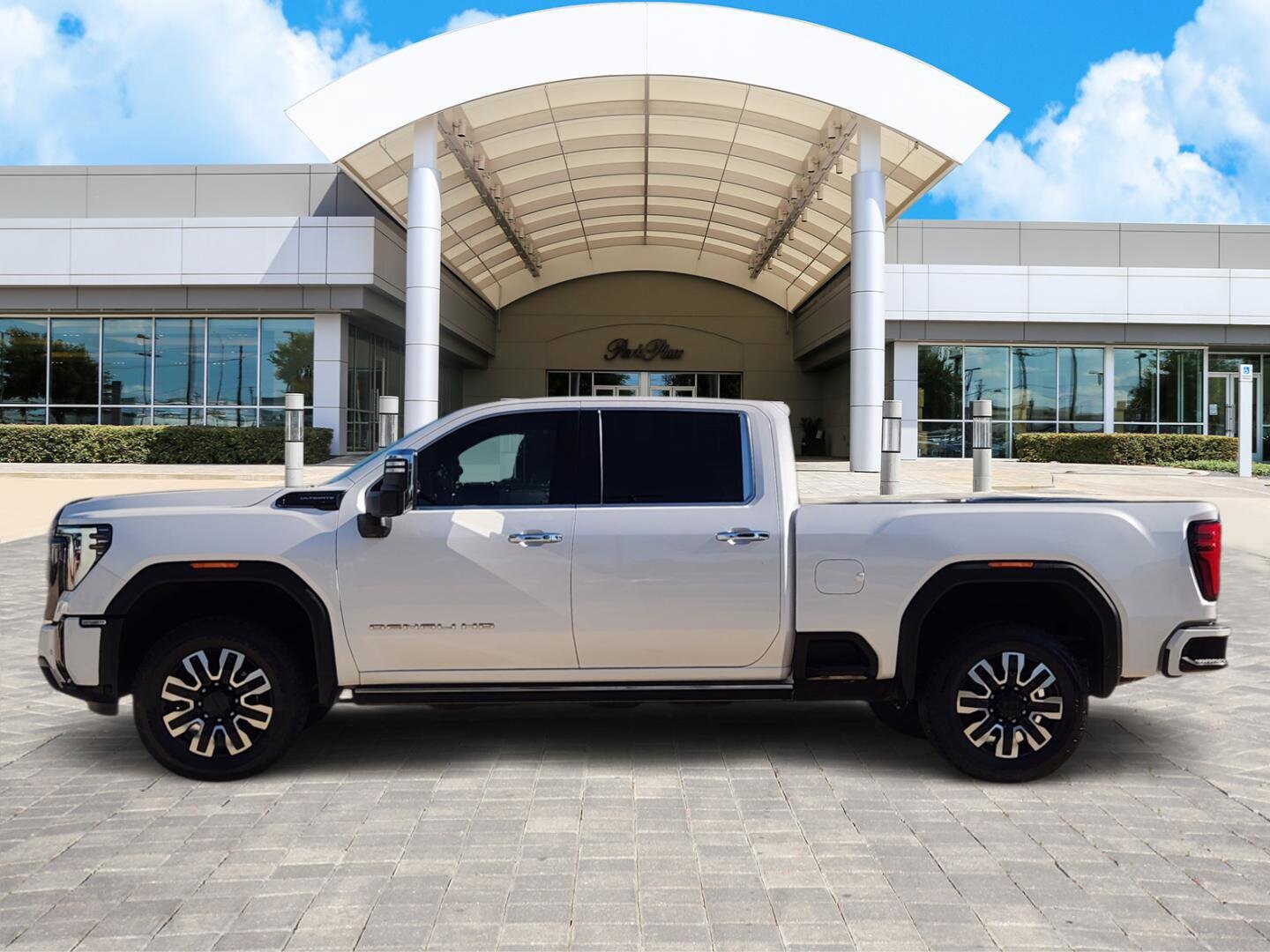 2024 Gmc Sierra HD Denali Ultimate photo 3