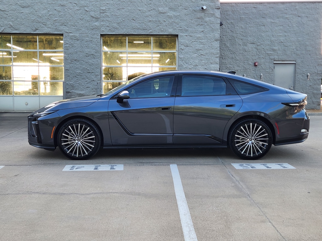 New 2026 Lexus ES 350e Luxury Sedan