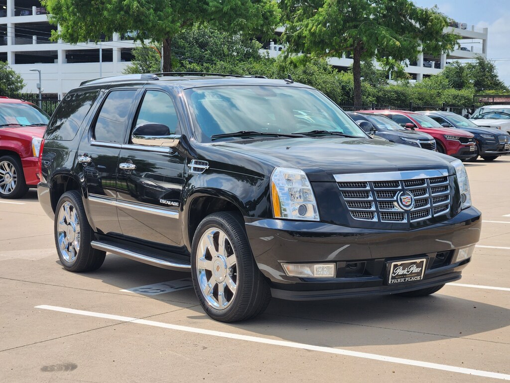 Used 2014 CADILLAC Escalade Luxury SUV
