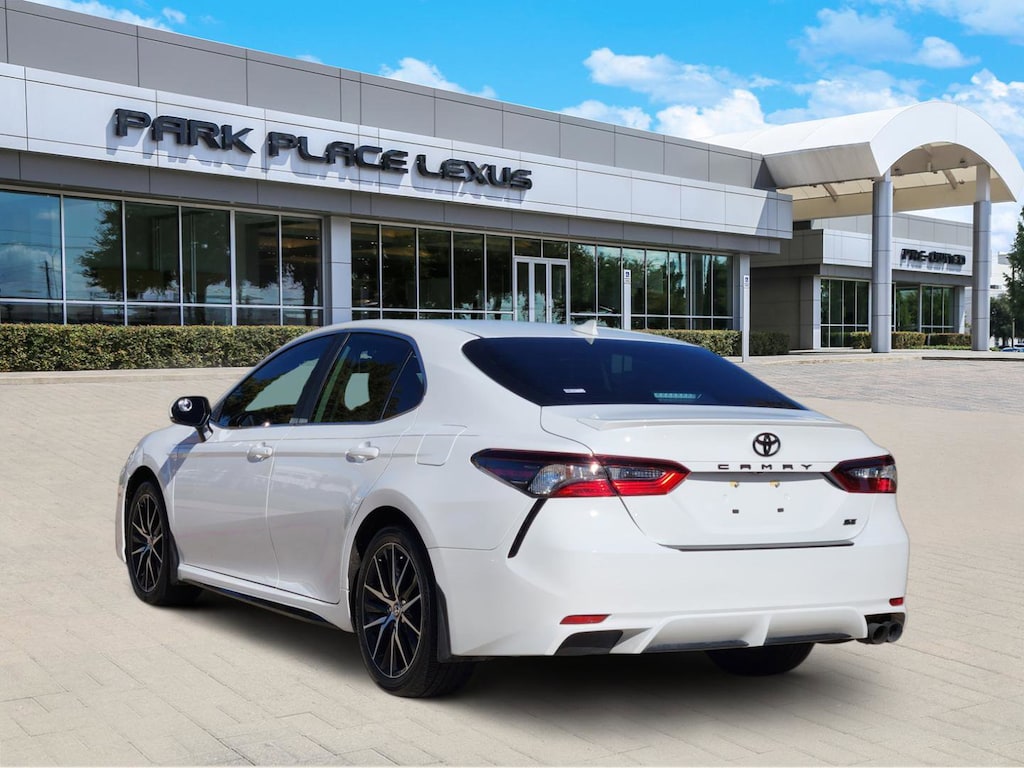 Used 2023 Toyota Camry SE Sedan