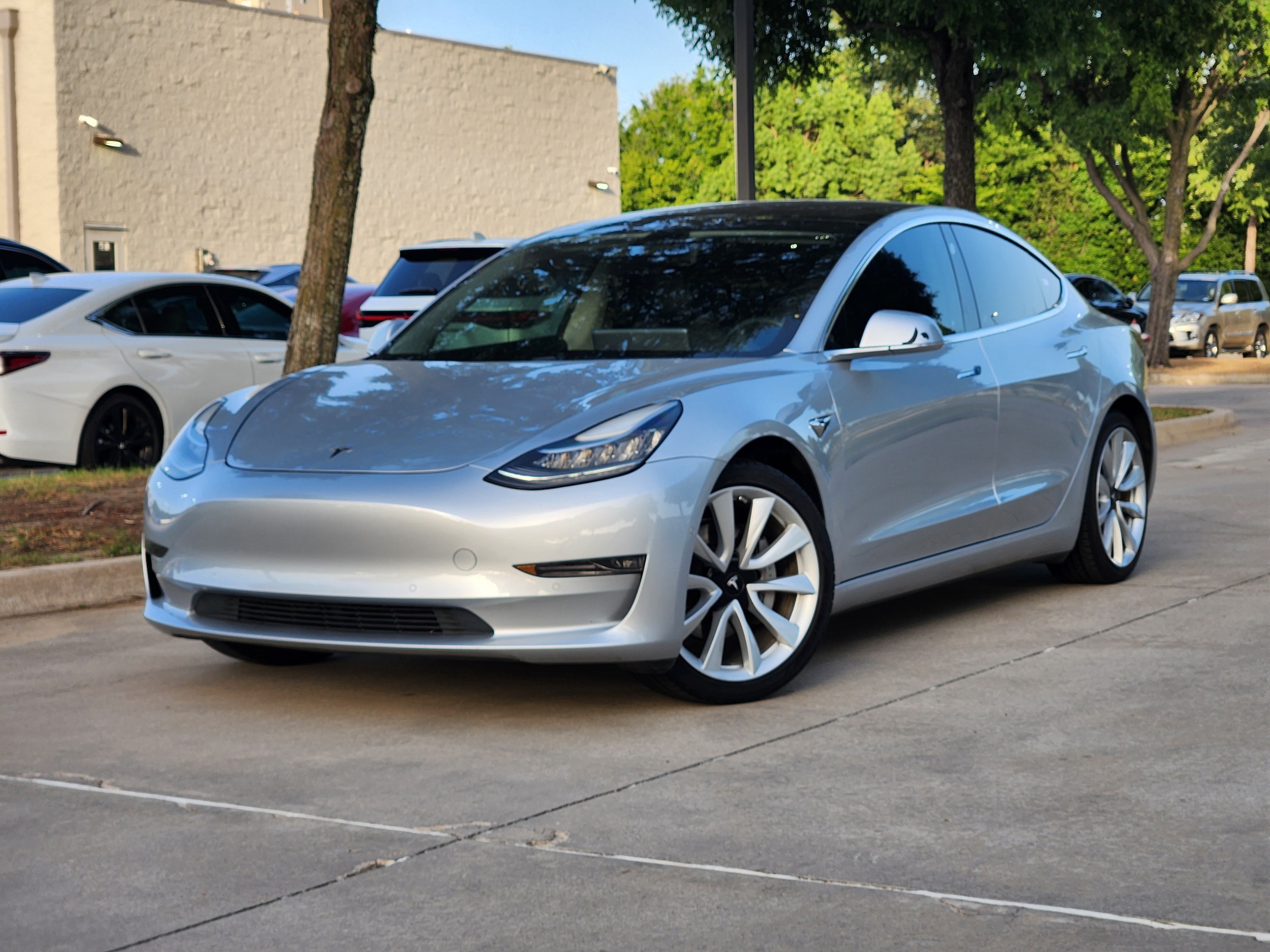 2018 Tesla Model 3 Long Range's photo