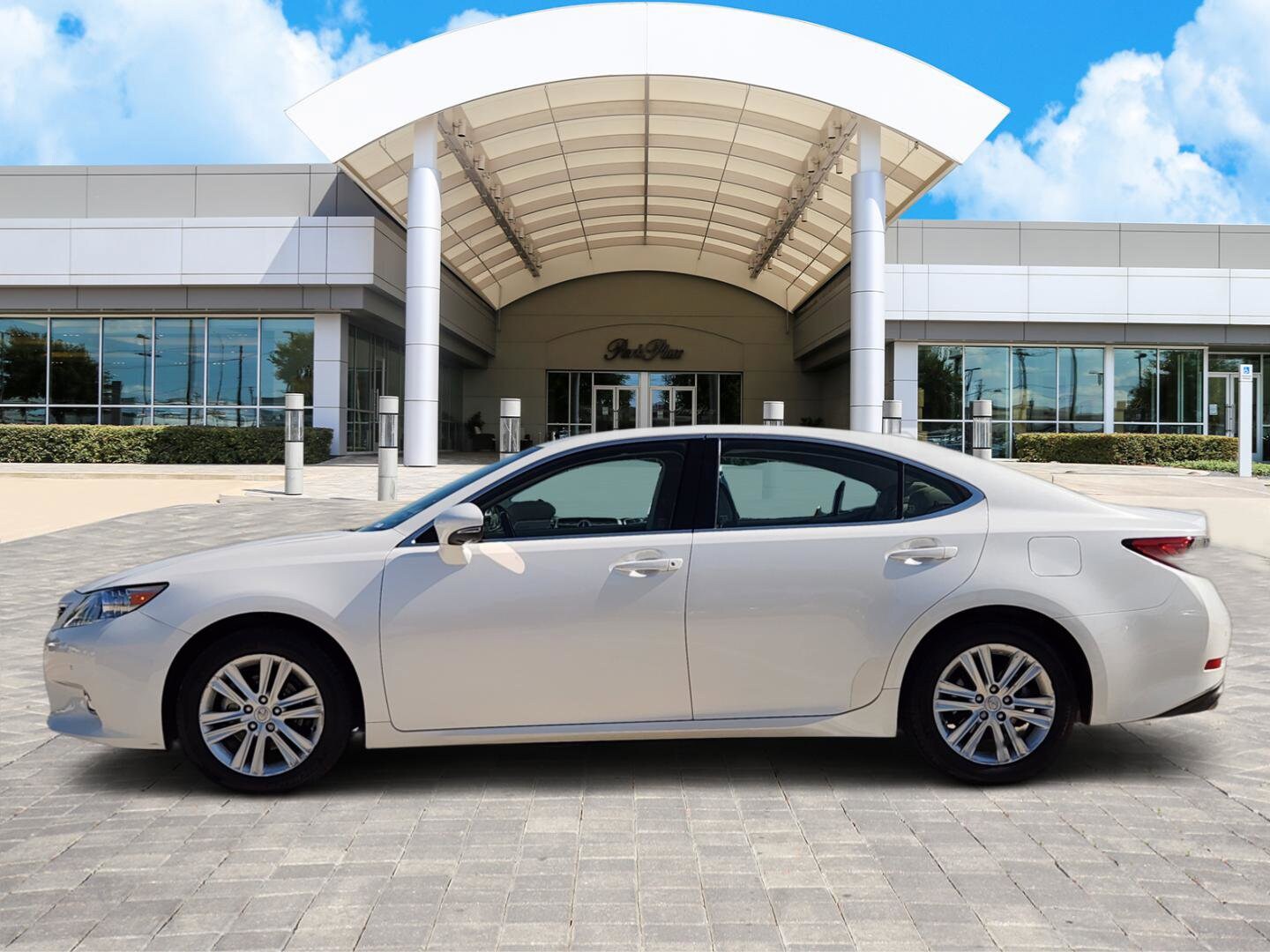 2015 Lexus ES 350 Luxury photo 3