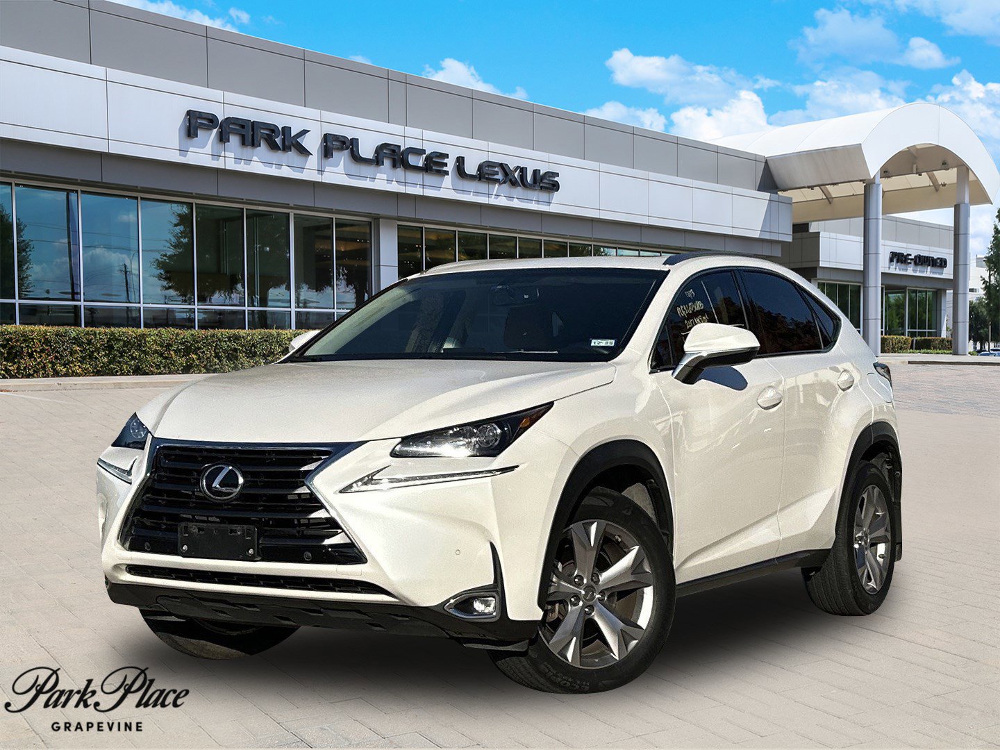 2017 Lexus NX 200t's photo