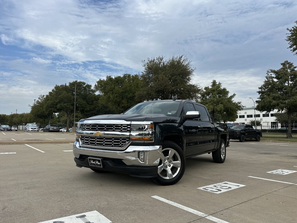 Used 2018 Chevrolet Silverado 1500 LT Truck Crew Cab