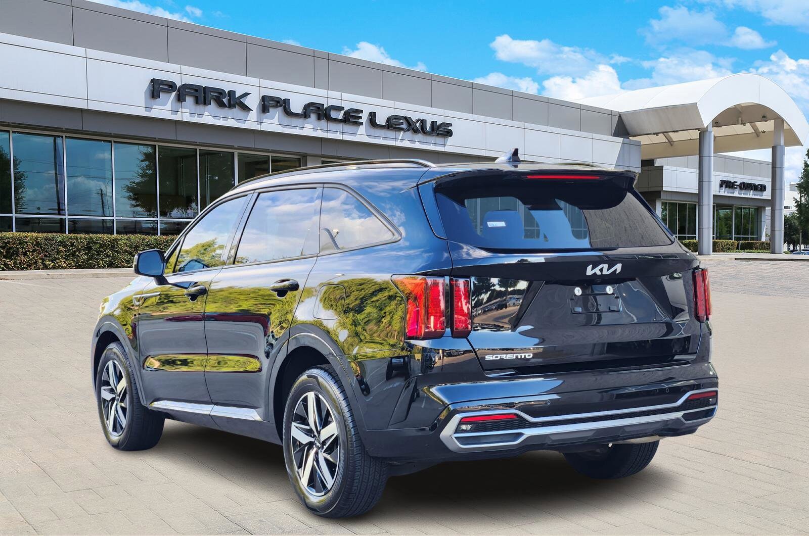 2023 Kia Sorento S photo 4