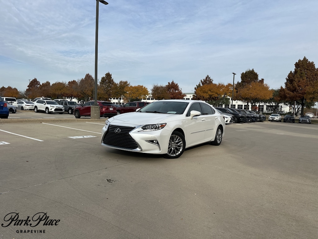Used 2017 Lexus ES 350 Luxury Package Sedan