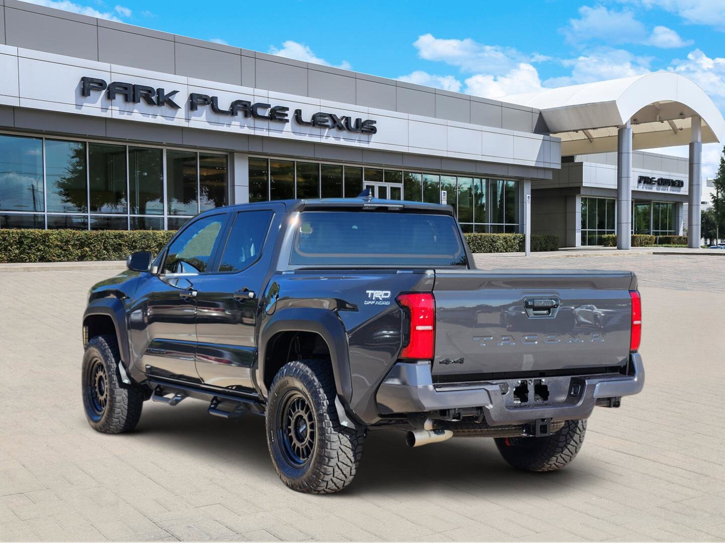 2025 Toyota Tacoma TRD Off-Road photo 4