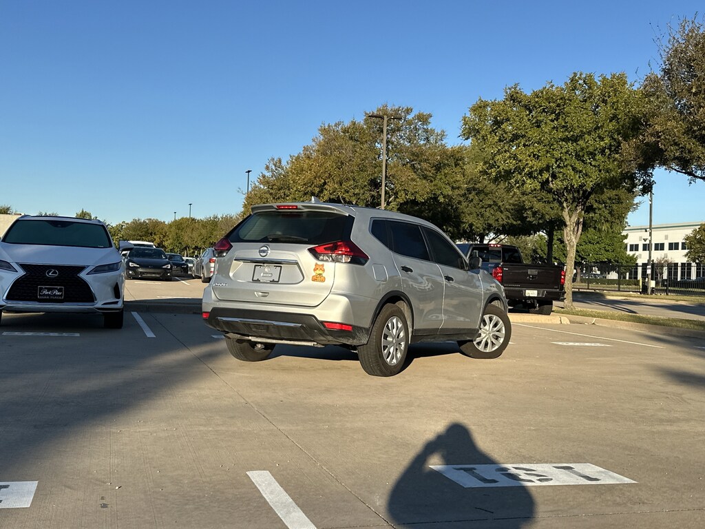 Used 2020 Nissan Rogue S SUV
