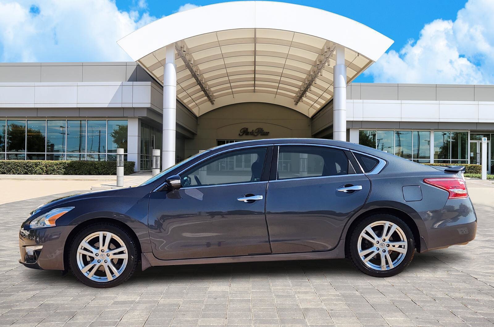 2013 Nissan Altima 3.5 SL photo 3