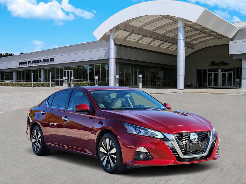 Used 2019 Nissan Altima 2.5 SV Sedan