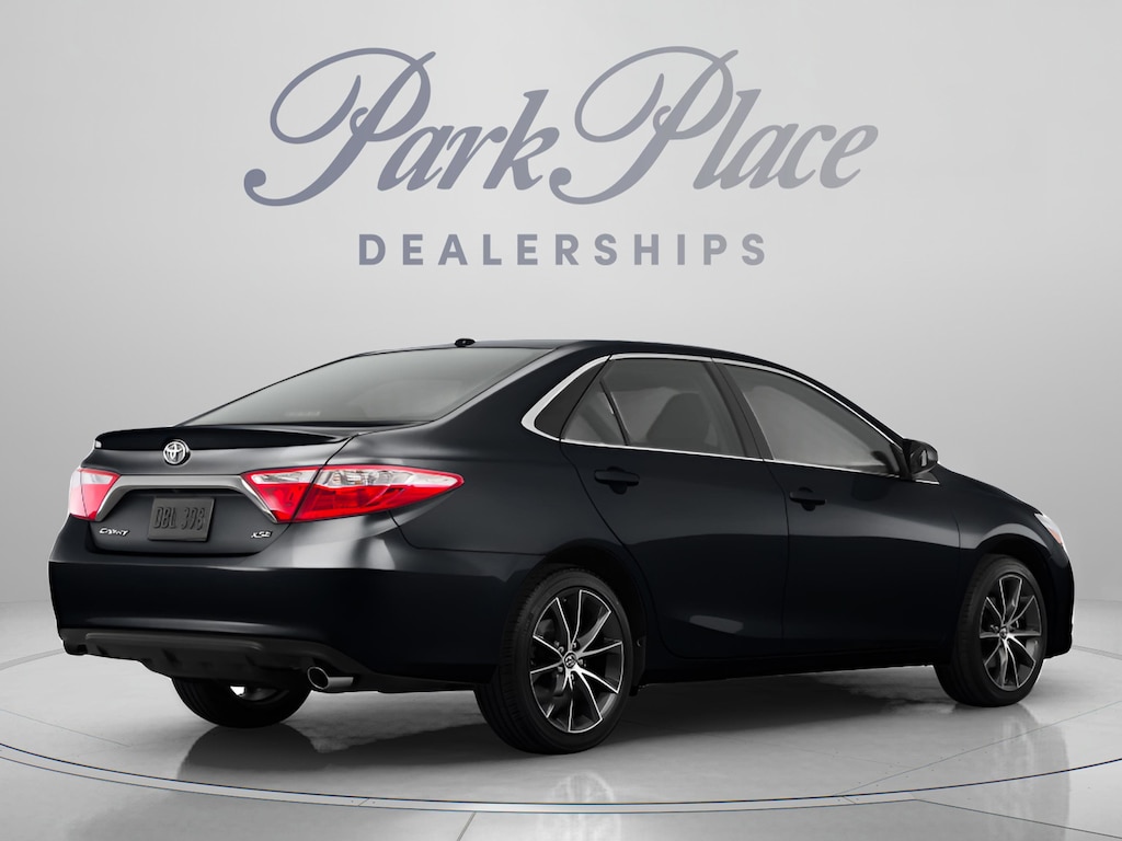 Used 2015 Toyota Camry XSE Sedan