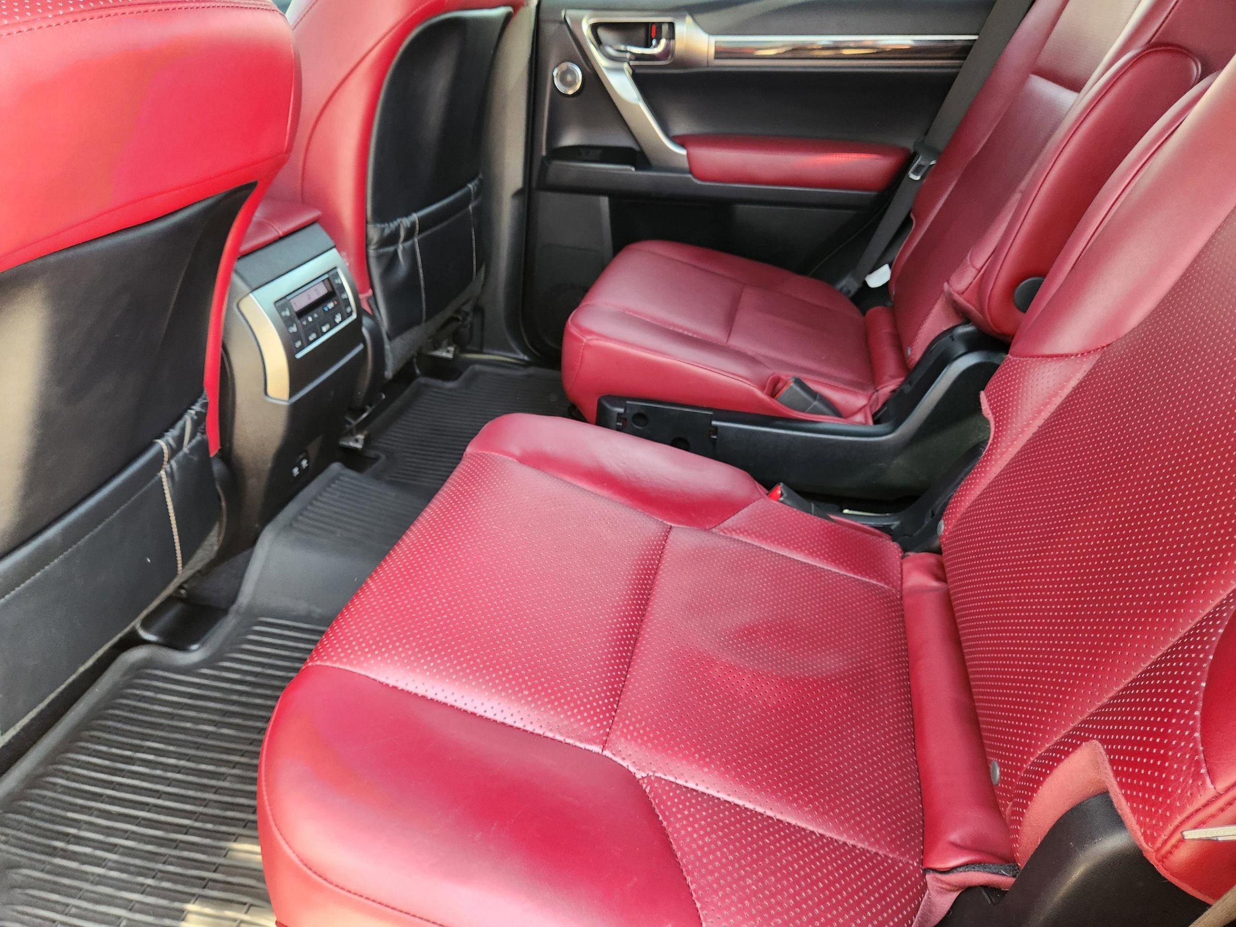 2023 Lexus GX LUXURY - Photo 28