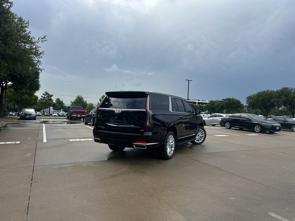 Used 2024 CADILLAC ES Luxury SUV