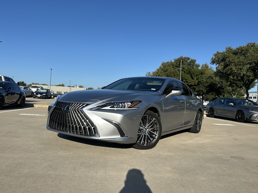 Certified 2022 Lexus ES 350 Sedan