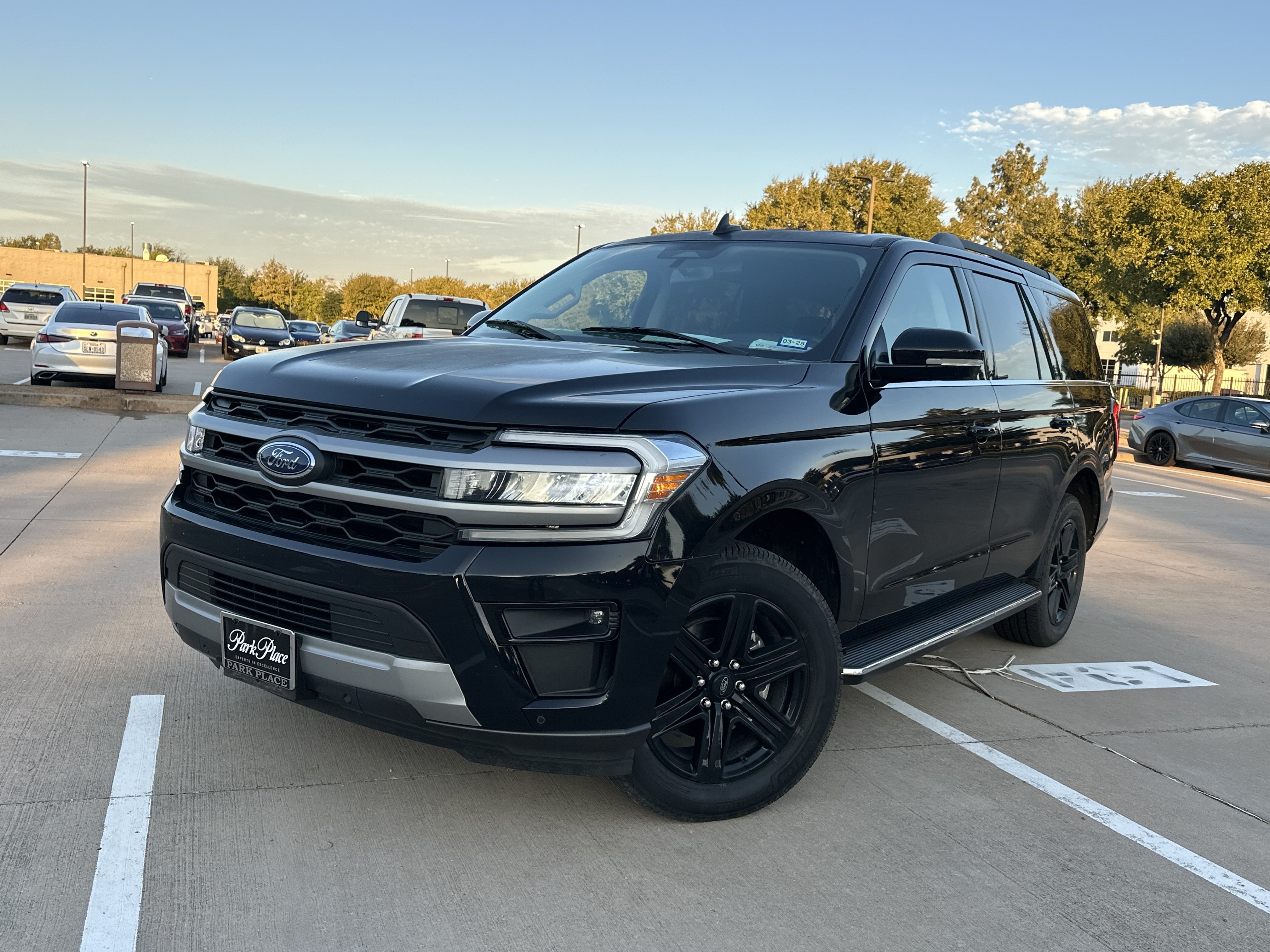 Used 2023 Ford Expedition XLT SUV
