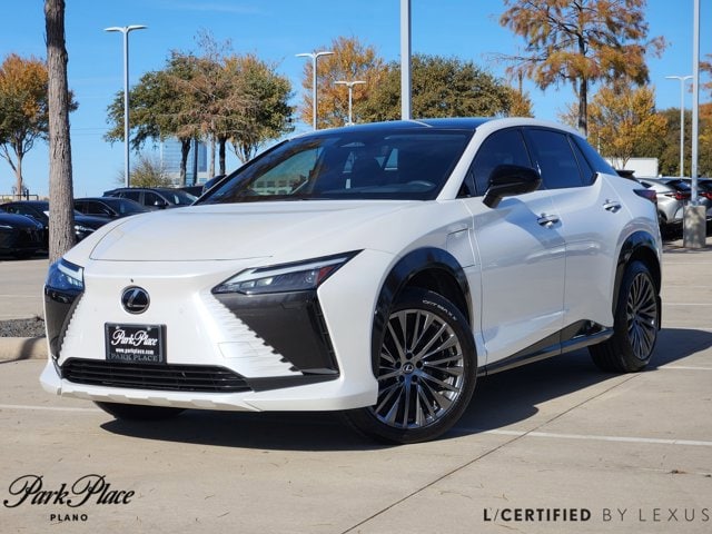 2023 Lexus RZ Luxury's photo
