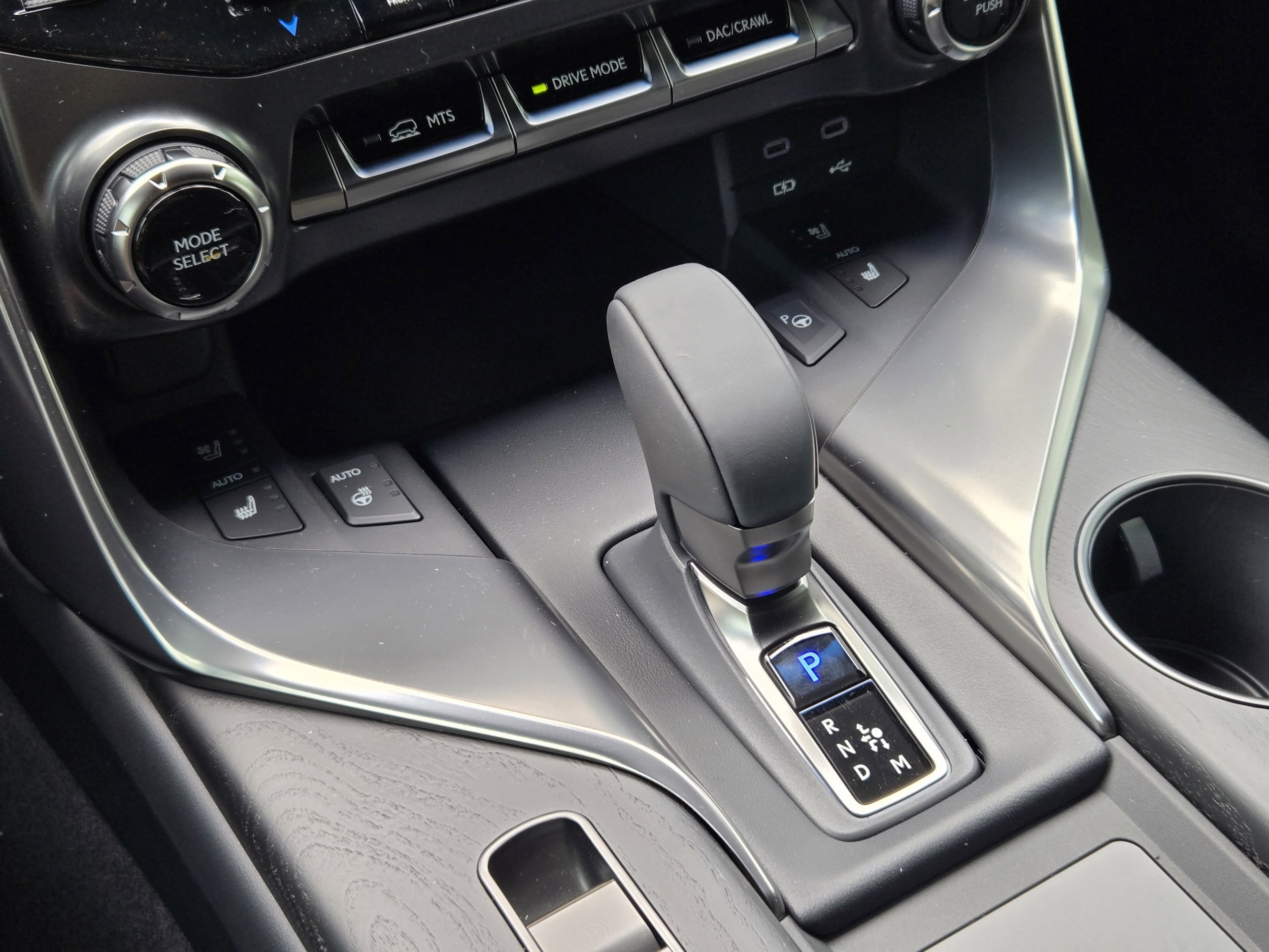 2026 Lexus LX 700h Luxury - Photo 12