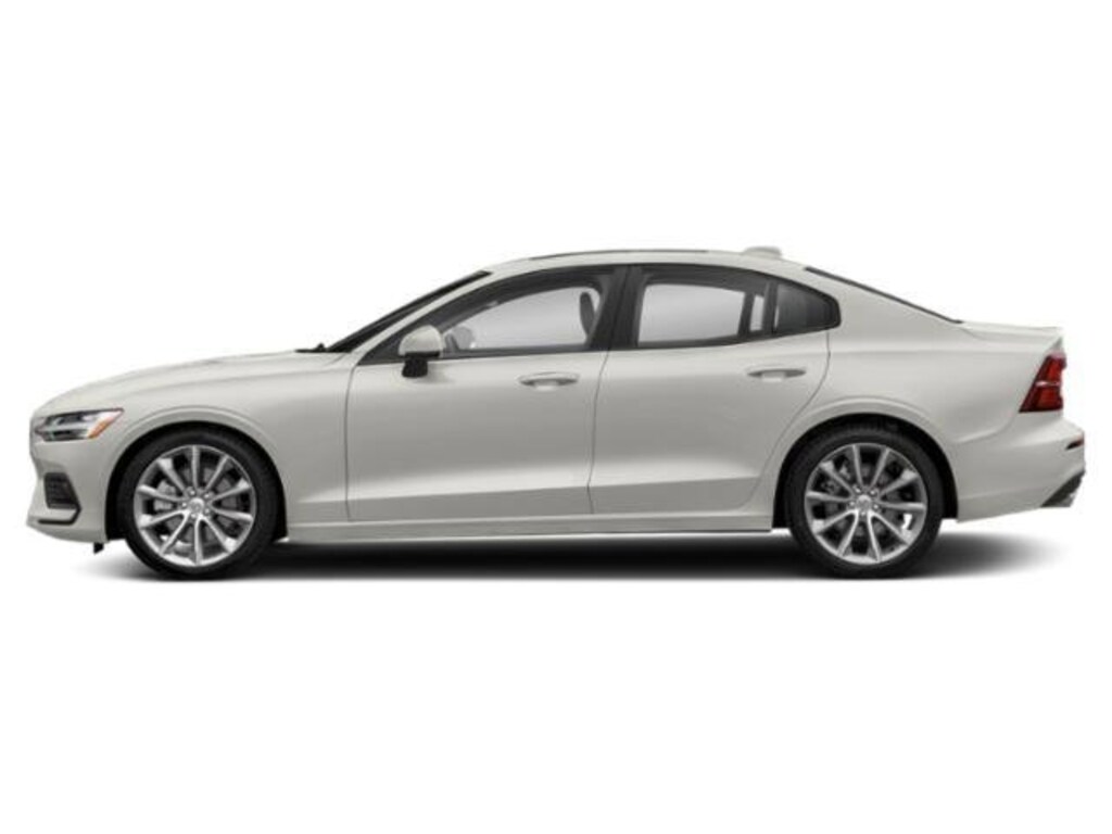 Used 2020 Volvo S60 Momentum Sedan