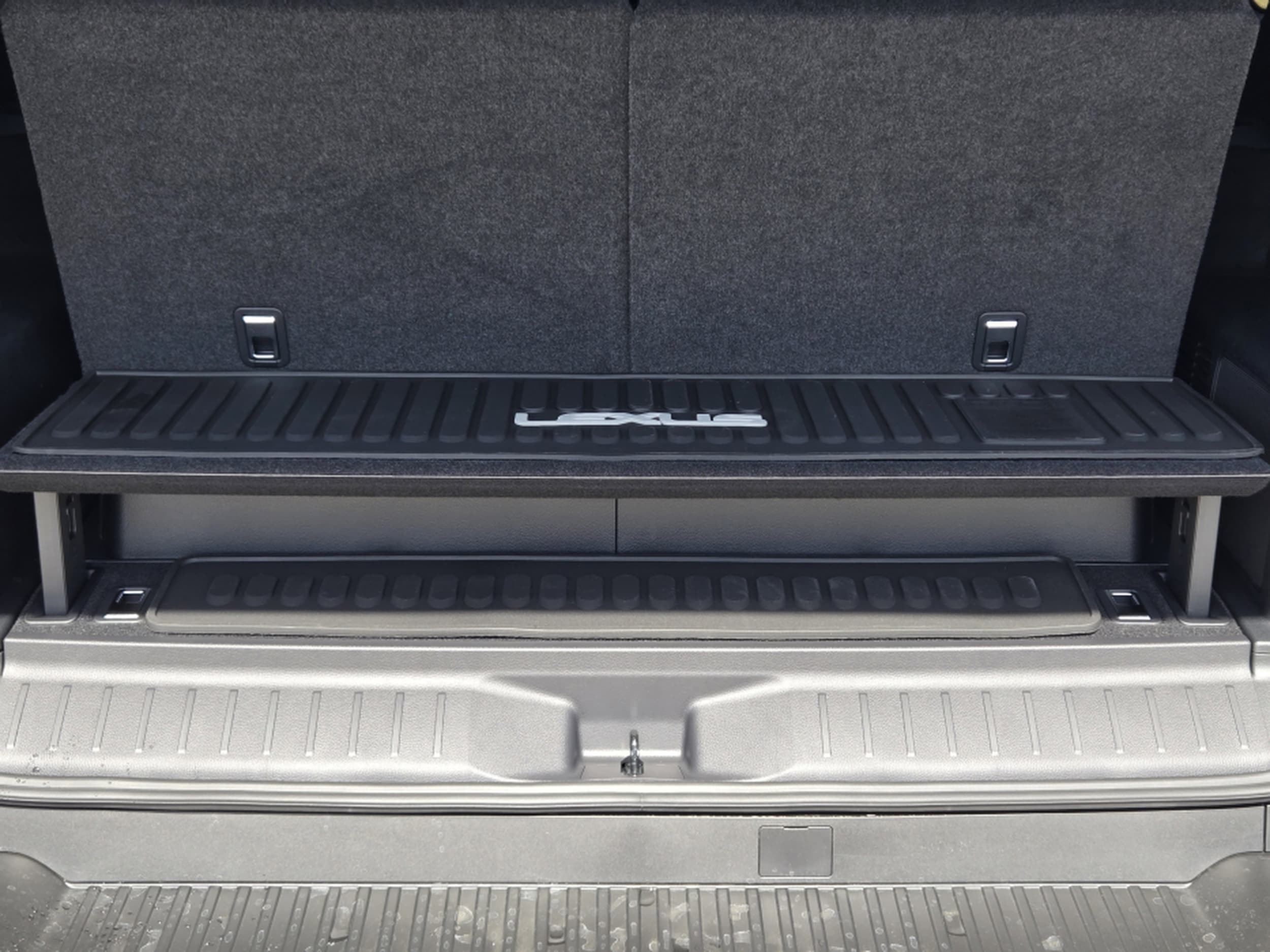 2026 Lexus LX 700h Luxury - Photo 21