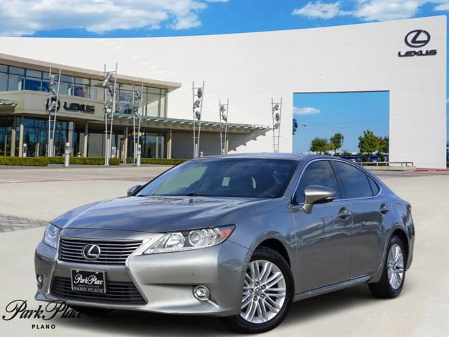 2015 Lexus ES 350's photo