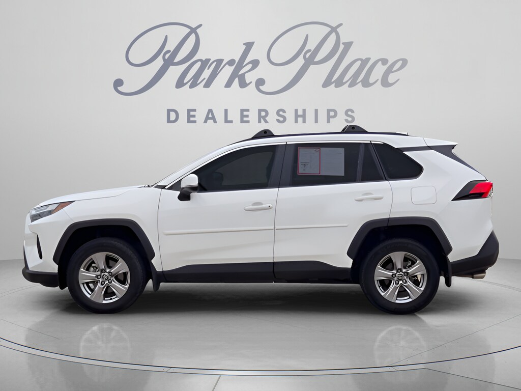 Used 2022 Toyota RAV4 XLE SUV