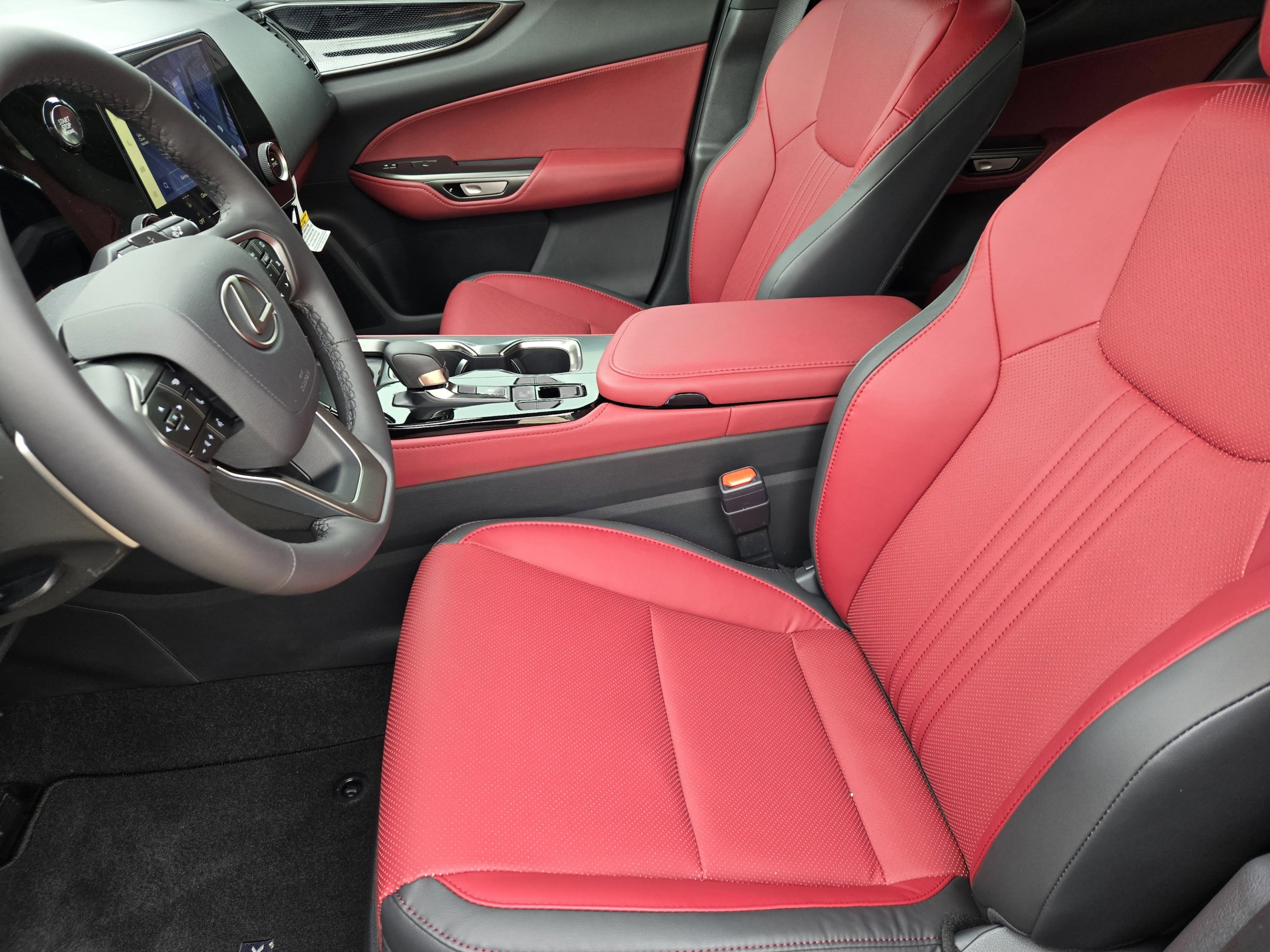 2026 Lexus NX 350 - Photo 6