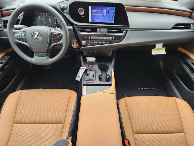 2025 Lexus ES 350 - Photo 20