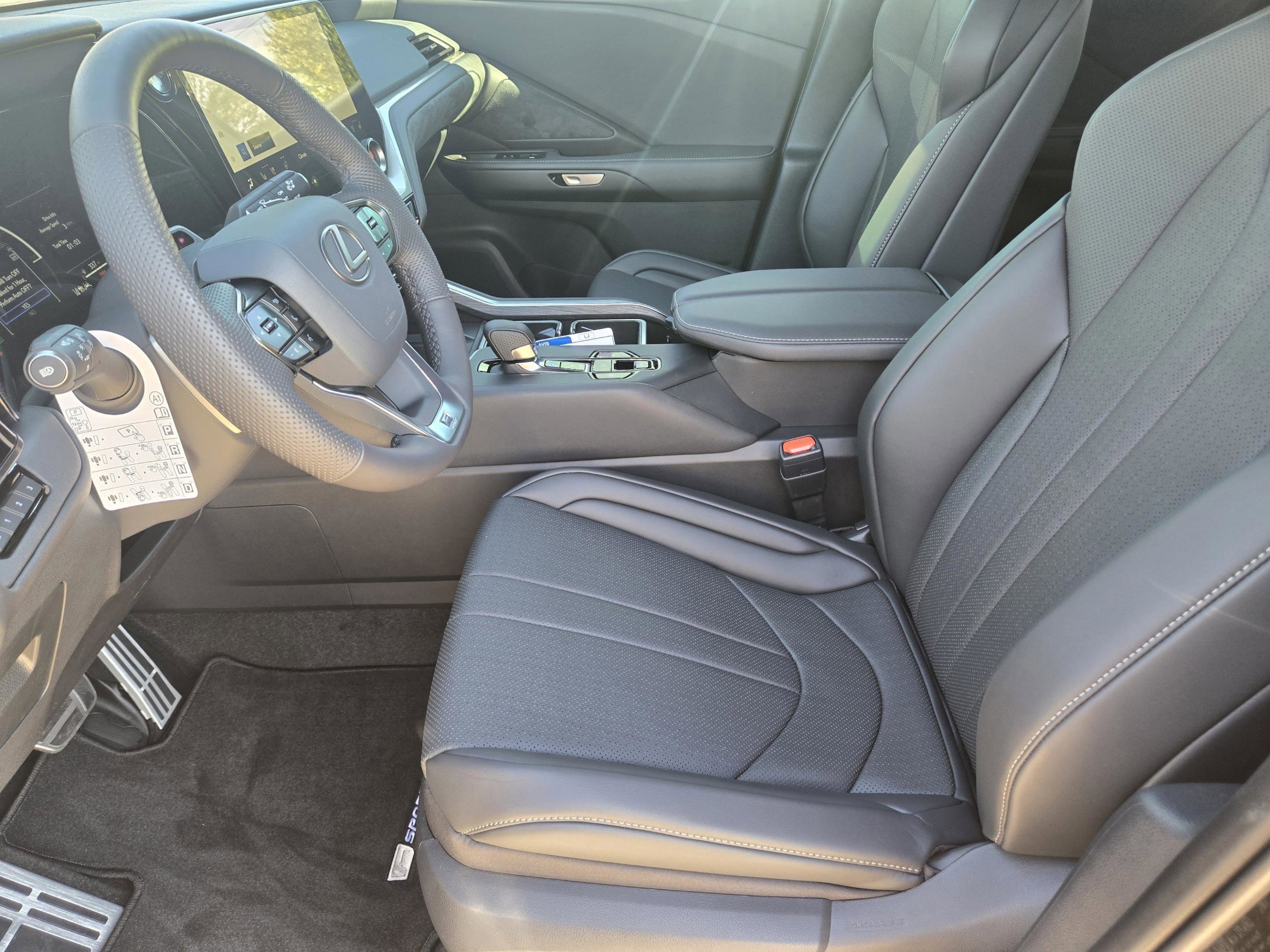 2026 Lexus TX 500h F-Sport Premium - Photo 9