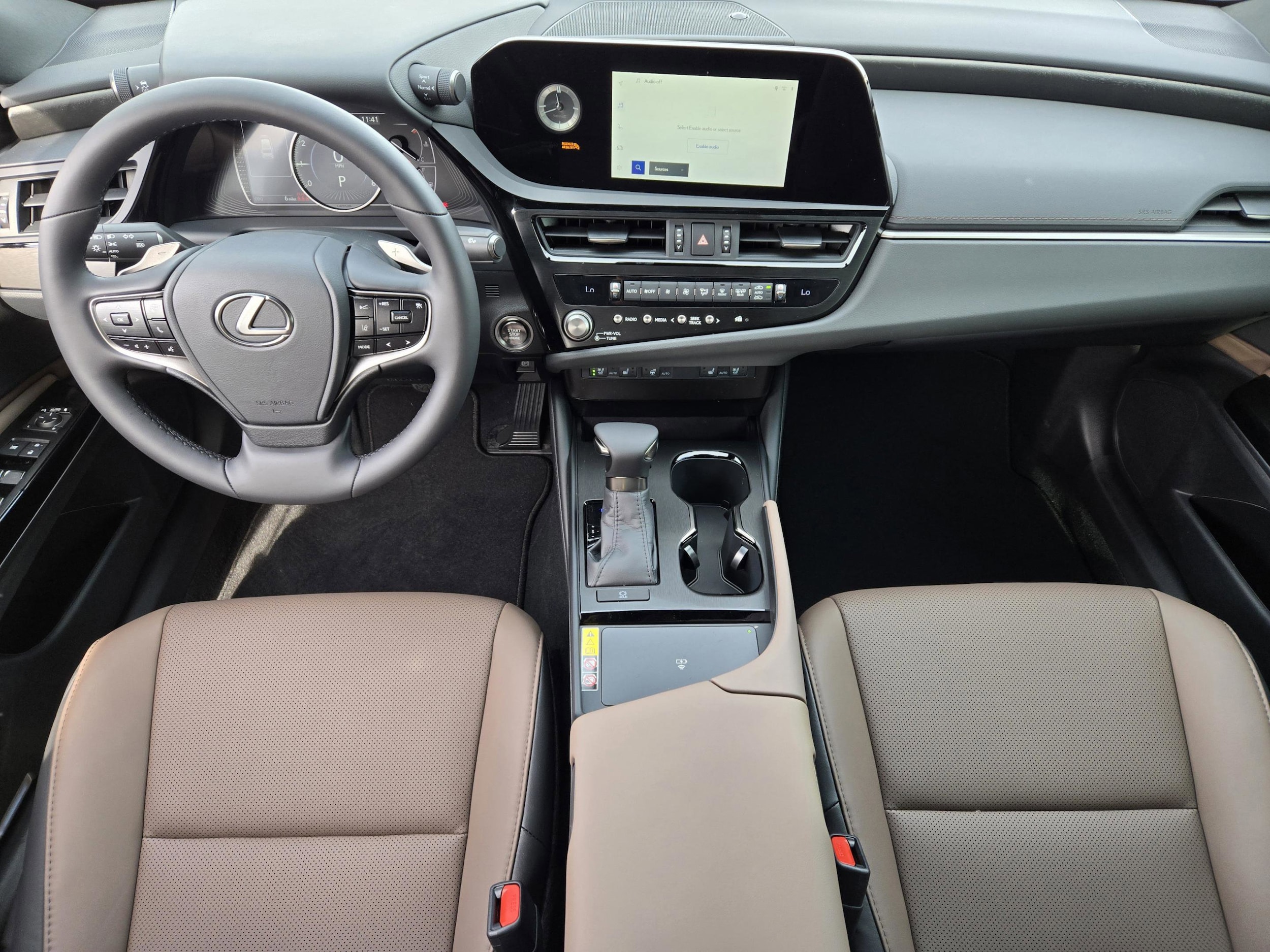 2025 Lexus ES 350 - Photo 19