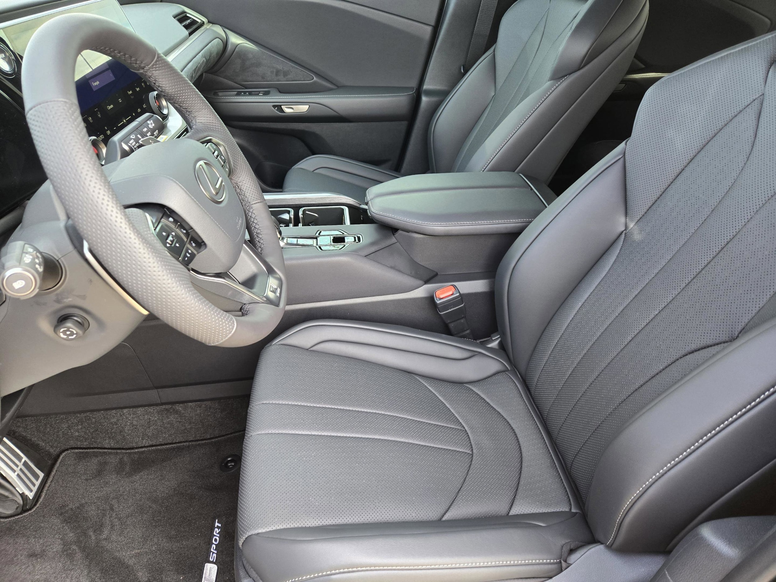 2026 Lexus TX 500h F-Sport Premium - Photo 6
