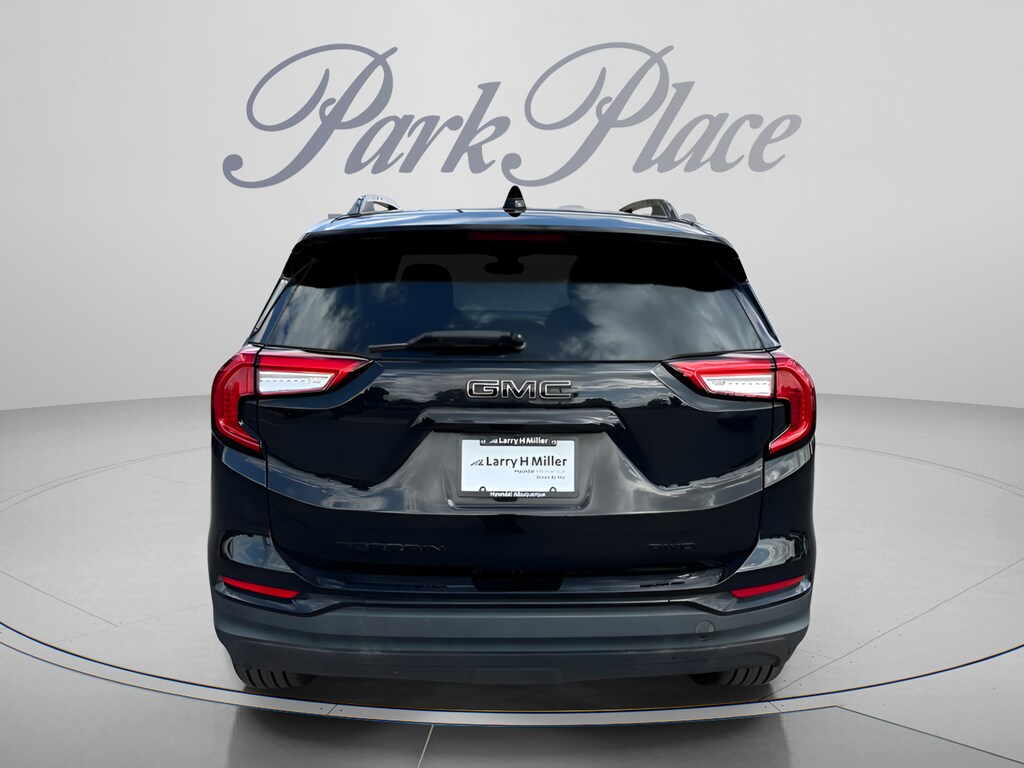 Used 2022 GMC Terrain SLE SUV