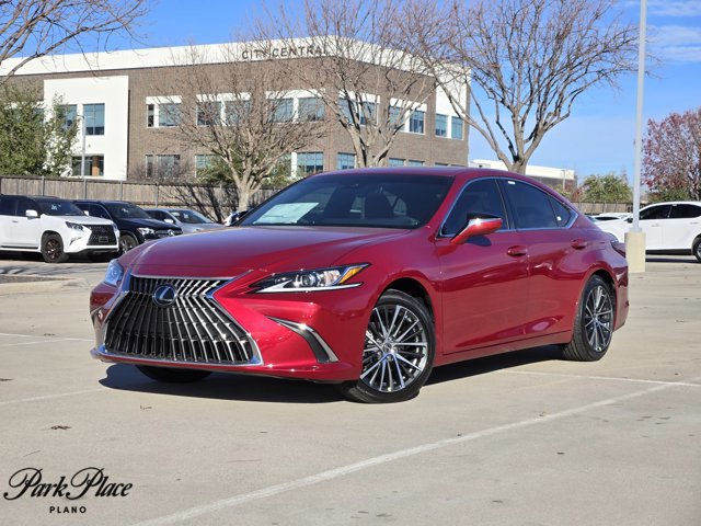 2025 Lexus ES 350's photo