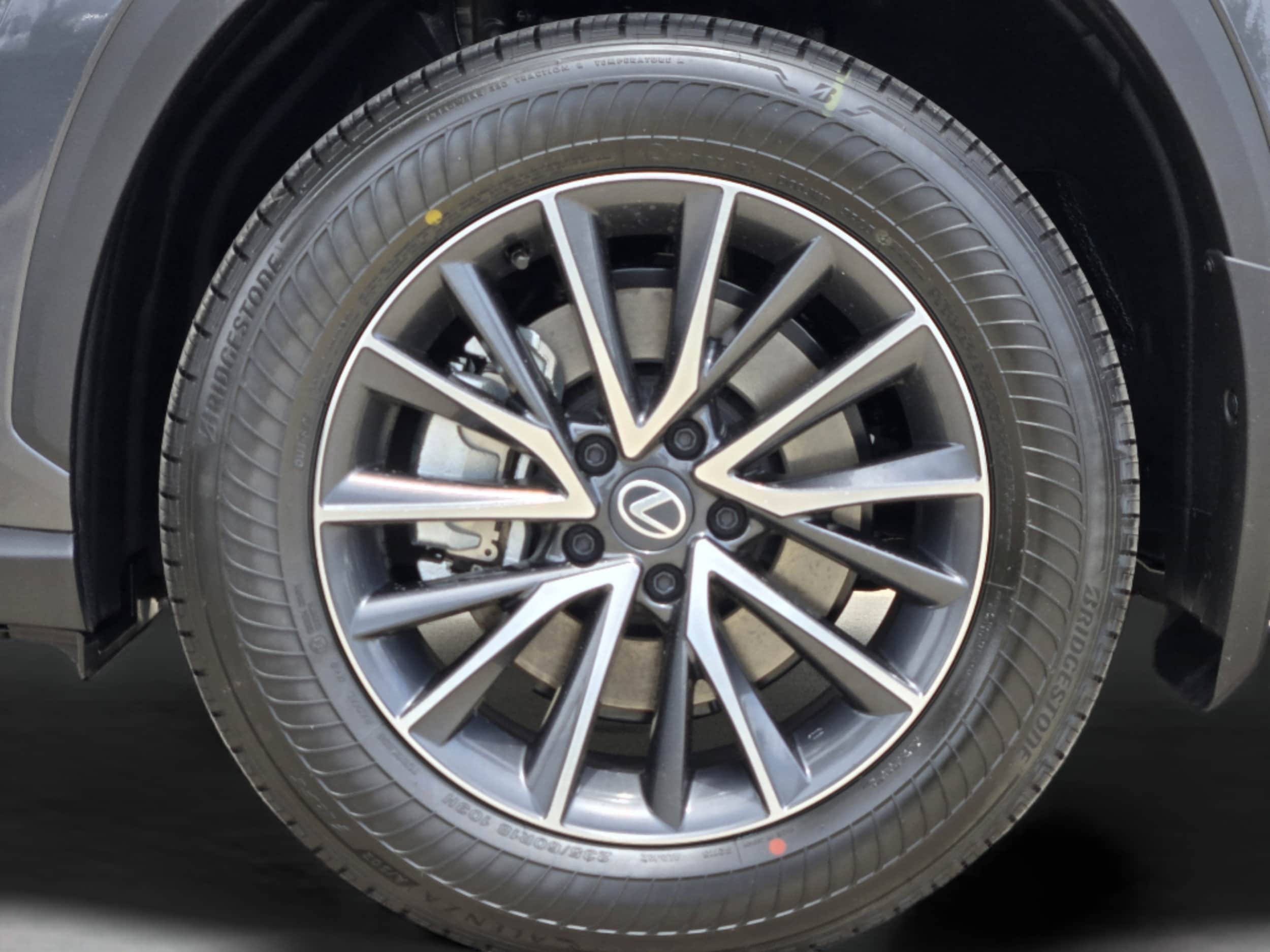 2026 Lexus NX 350 - Photo 22