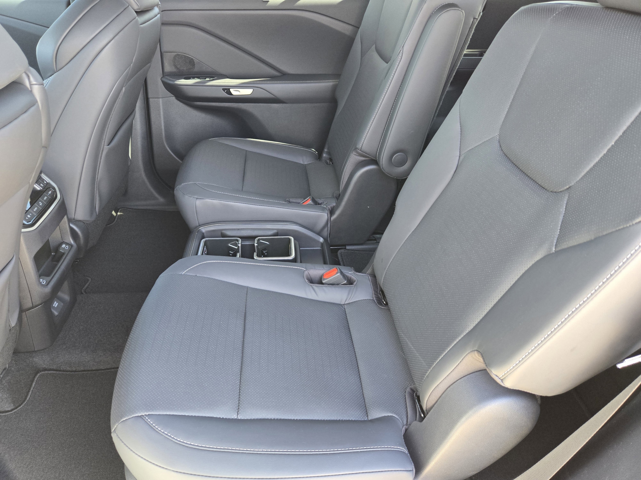 2026 Lexus TX 500h F-Sport Premium - Photo 18