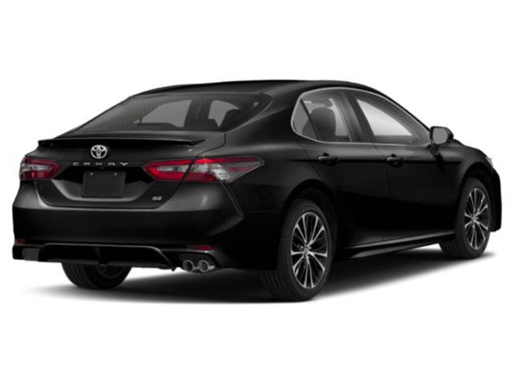 Used 2018 Toyota Camry SE Sedan